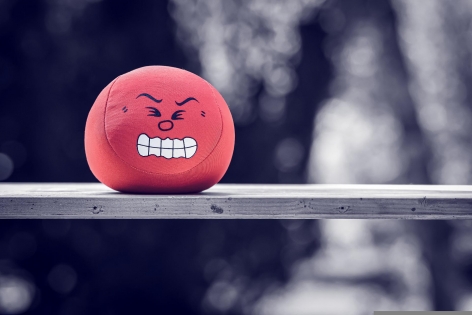 ball-5586847_1920
